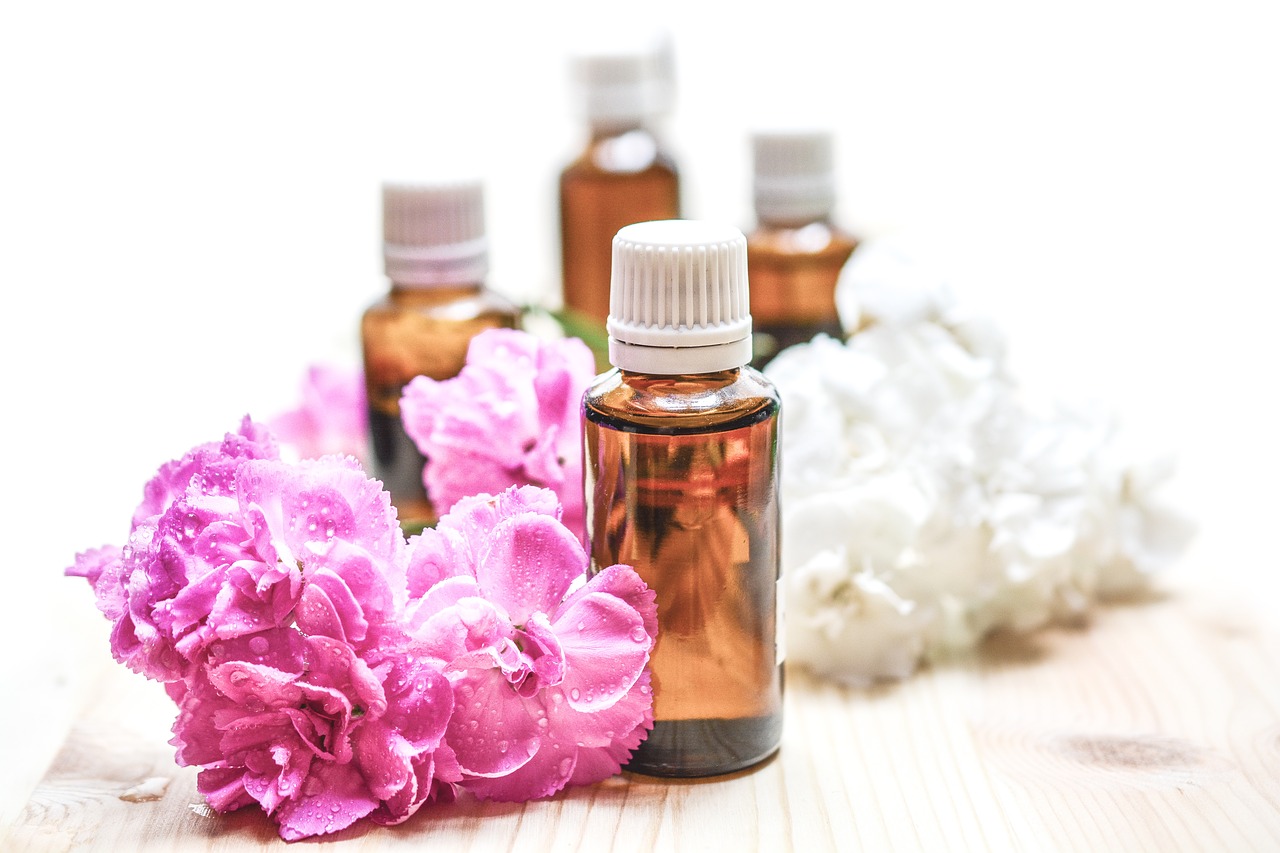 Relaks i lekarstwo – zastosowanie olejków zapachowych. Dobry olejek arganowy i sosnowy – cena